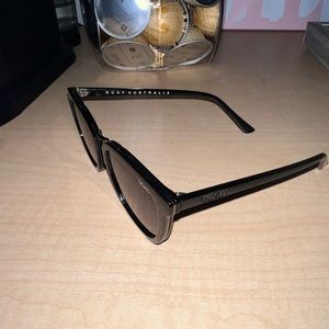 Quay Australia sunnies